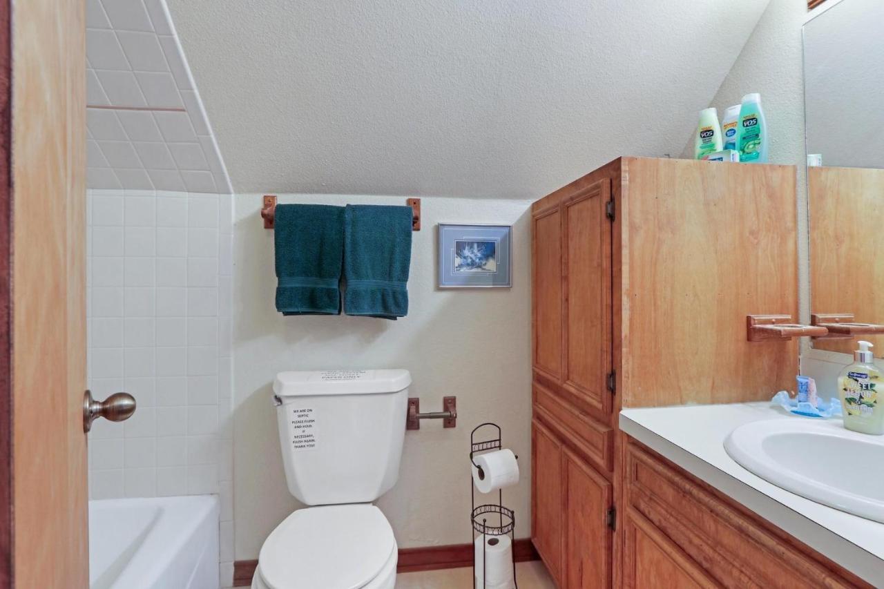 Double D Cottage Mount Gainor Екстериор снимка